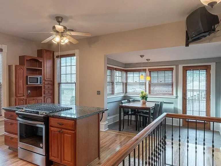 641 Grand Ave #2 - Photo 2 of 20