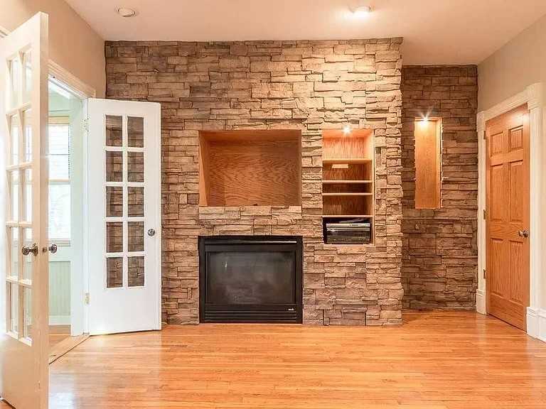 641 Grand Ave #2 - Photo 5 of 20