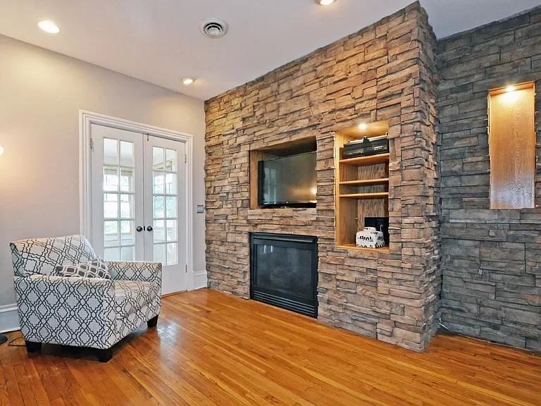 641 Grand Ave #2 - Photo 6 of 20