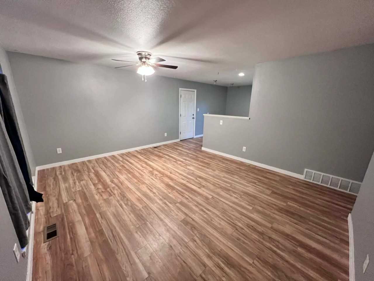 4615 Frost Dr - Photo 5 of 15