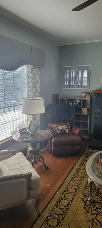 1055 Ne Grandview Dr - Photo 4 of 13