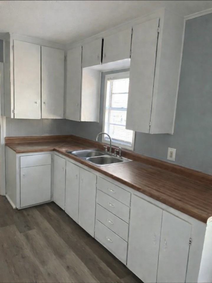 5330 W 11th Pl - Photo 2 of 9