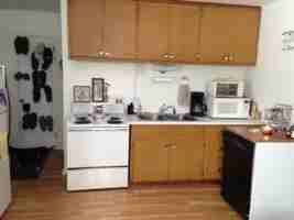 featured image of 869 W 5th St #1