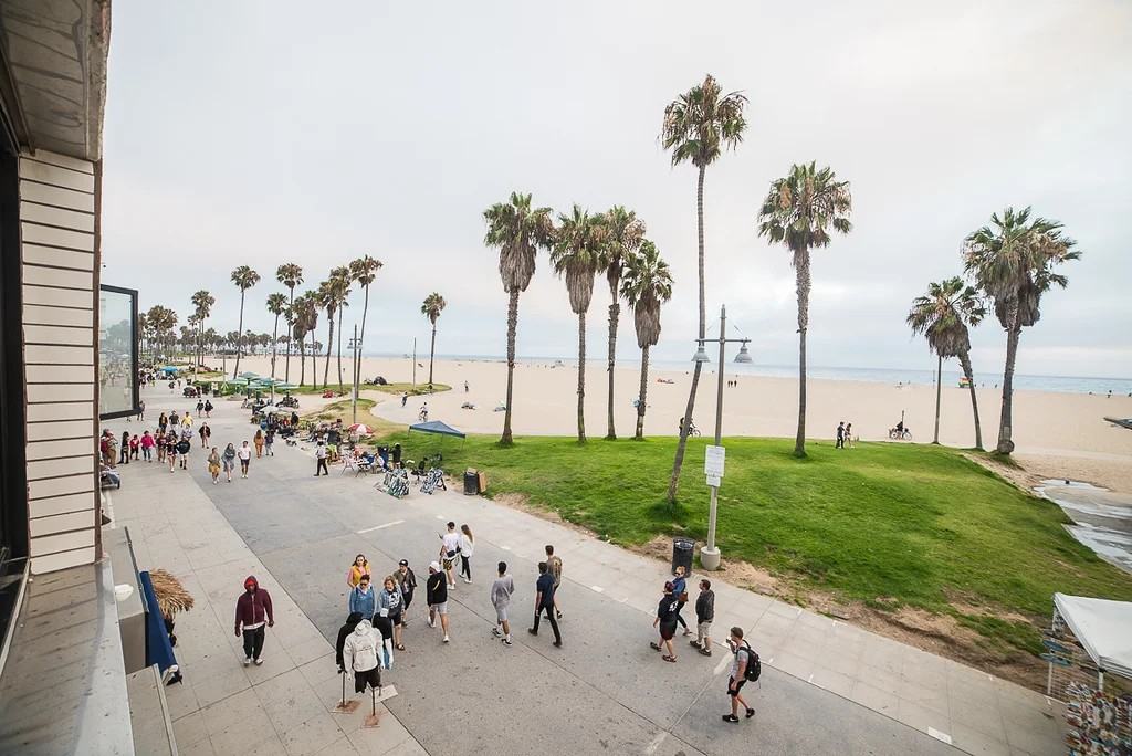 8 Brooks Ave #5 - Photo 6 of 19