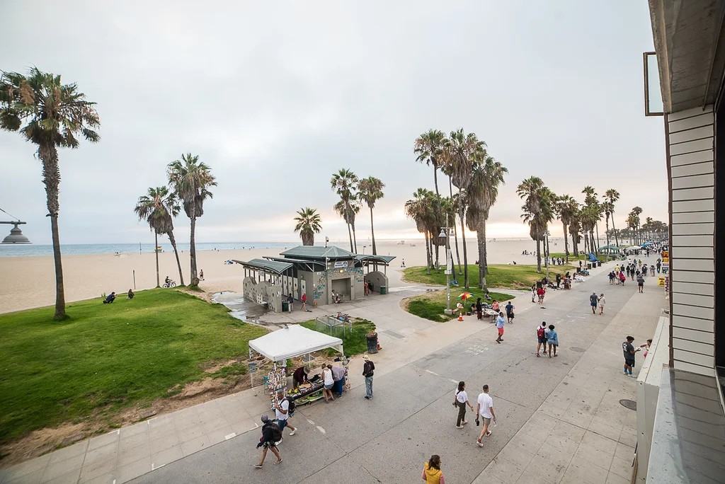 8 Brooks Ave #5 - Photo 7 of 19