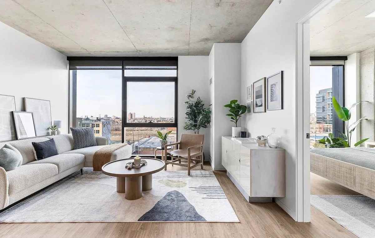 275 N Elizabeth St - Photo 2 of 16