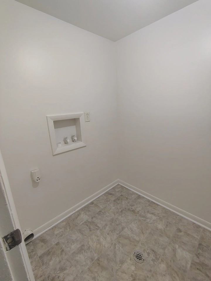 600 Reusens Rd #F66 - Photo 3 of 10