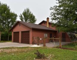 featured image of 5910 N Leonard Ave