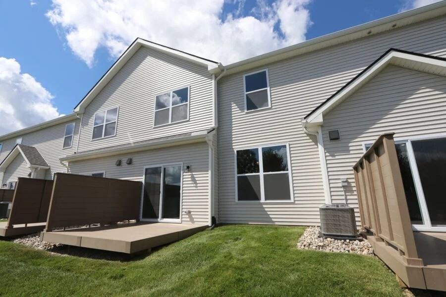 1502 Salt Springs Dr - Photo 2 of 20