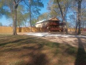 738 Old Pin Oak Rd - Photo 1 of 1