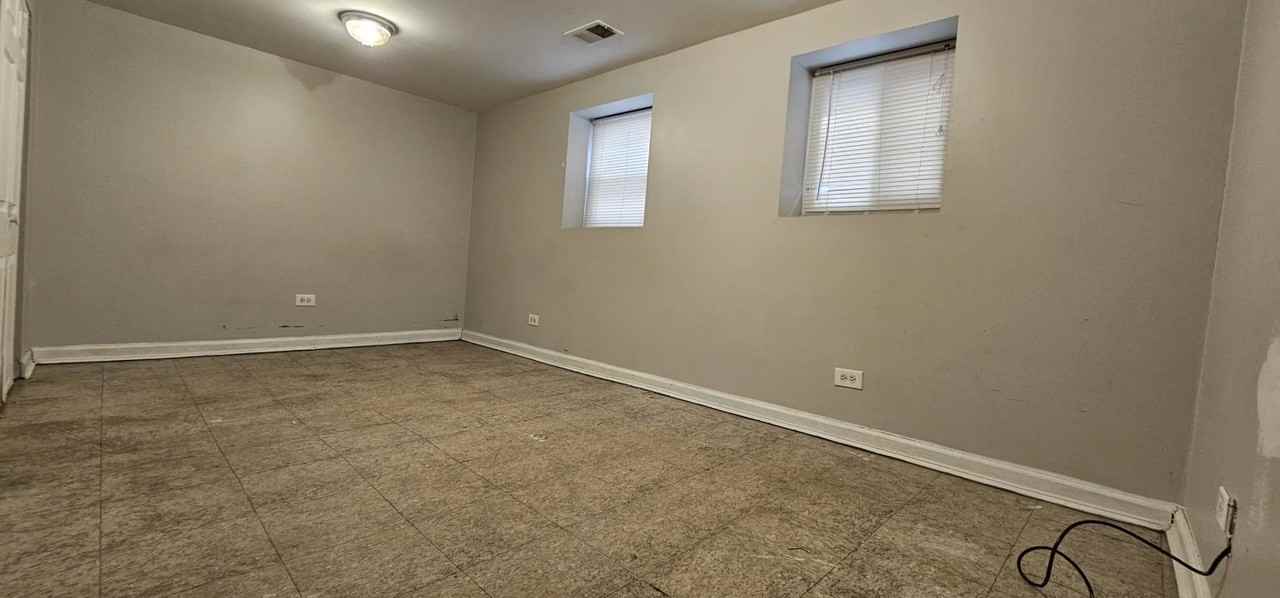 2308 N Meade Ave #BS - Photo 2 of 9