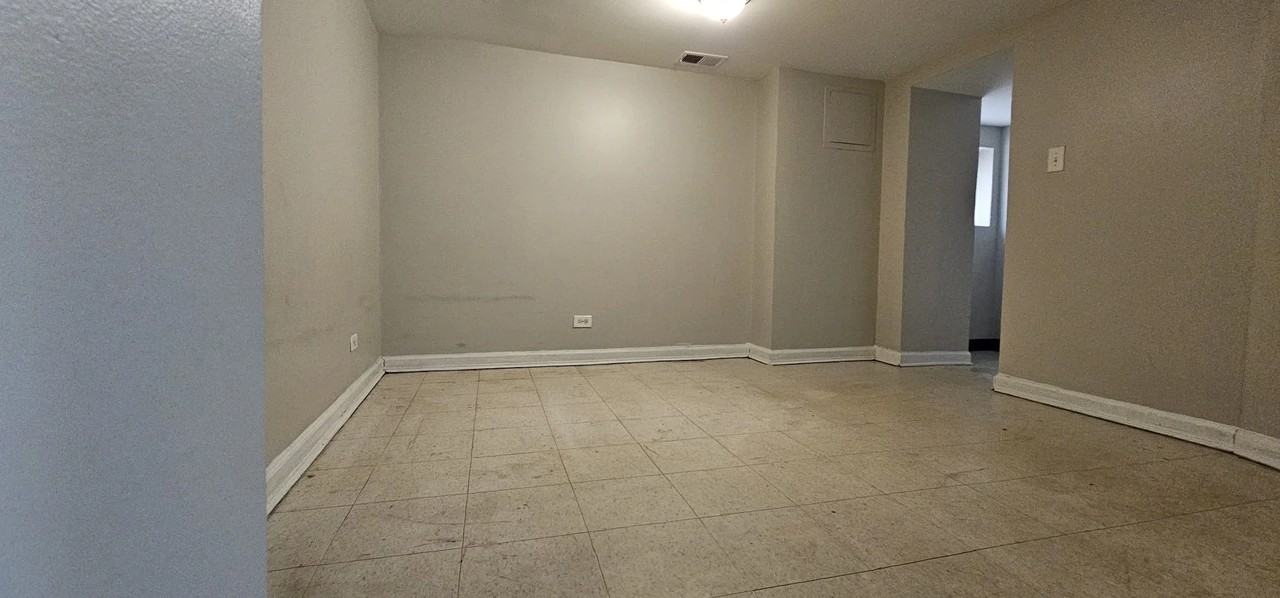 2308 N Meade Ave #BS - Photo 7 of 9