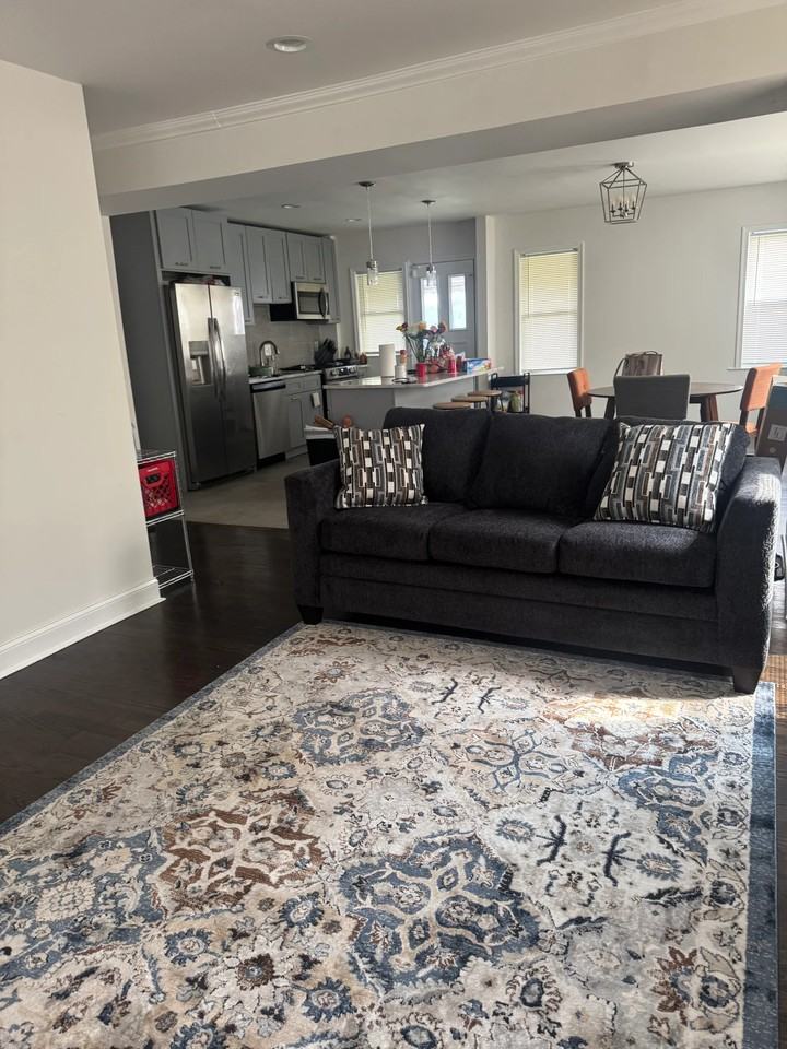 1511 Woobourne Ave - Photo 5 of 15