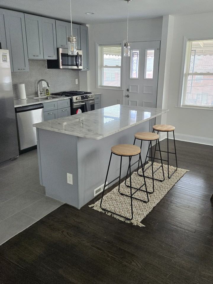 1511 Woobourne Ave - Photo 6 of 15