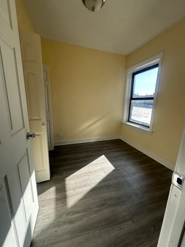 650 E 79th St #1 - Photo 4 of 6