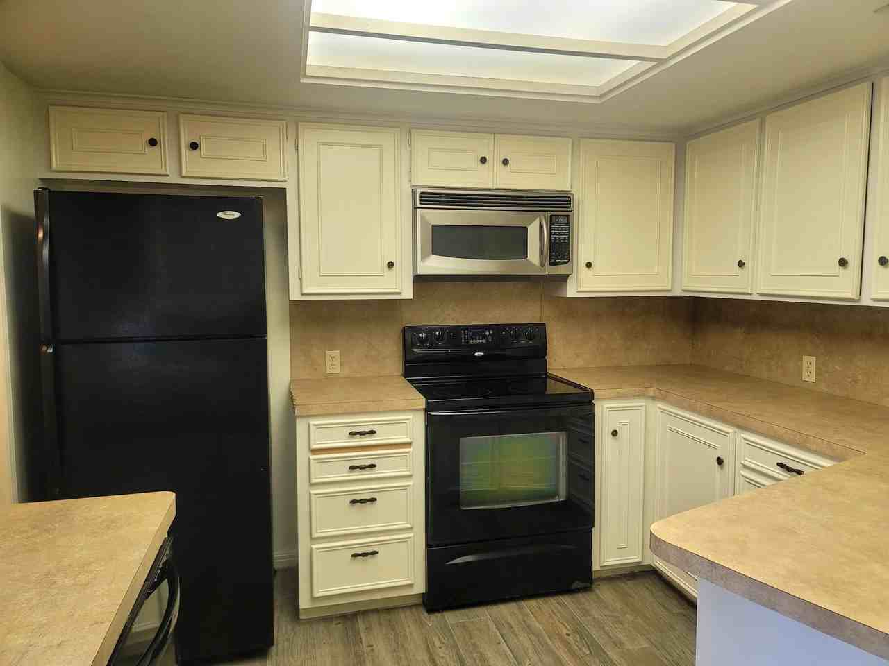 2820 4th St - Photo 5 of 16