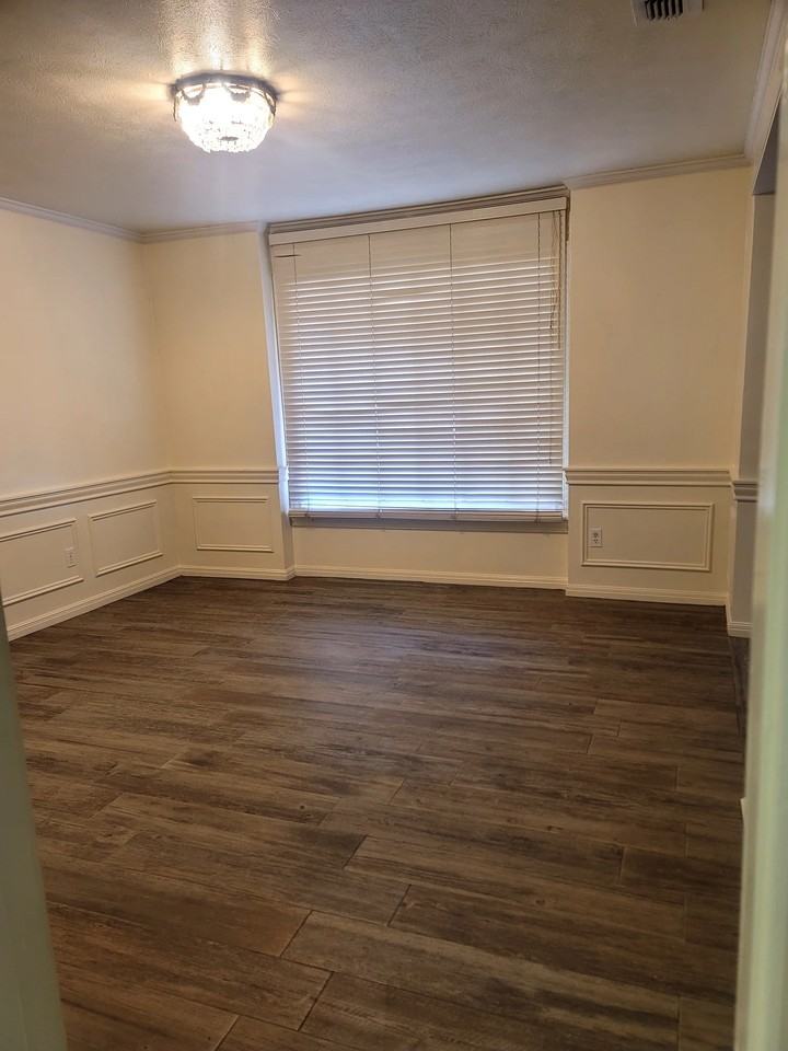 2820 4th St - Photo 6 of 16