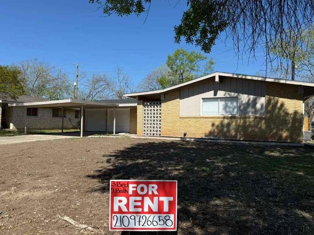 317 E Lindbergh Blvd