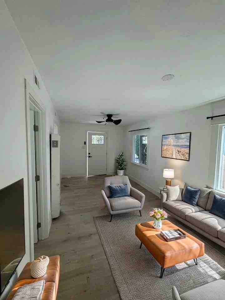 605 N Claudina St - Photo 2 of 9