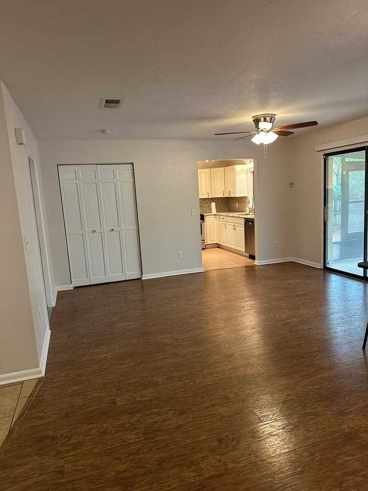 1110 Sw 19th Pl - Photo 6 of 20