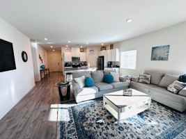 featured image of 950 Kathryn Ct