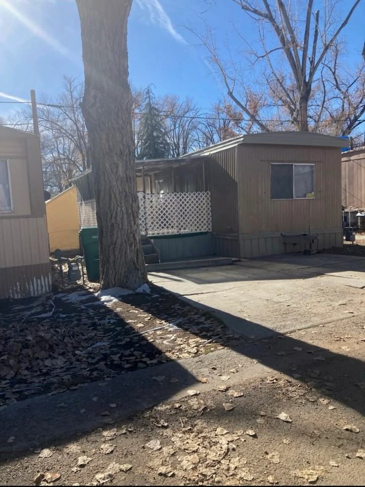 951 N Auburn Ave #21