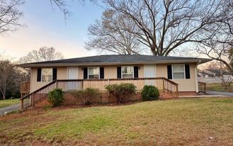 306 Jones Ave - Photo 1 of 1