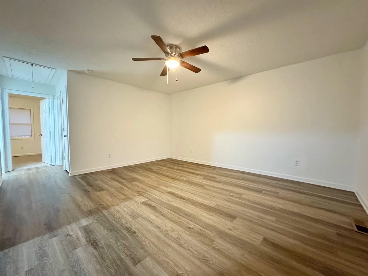 306 Jones Ave - Photo 4 of 8