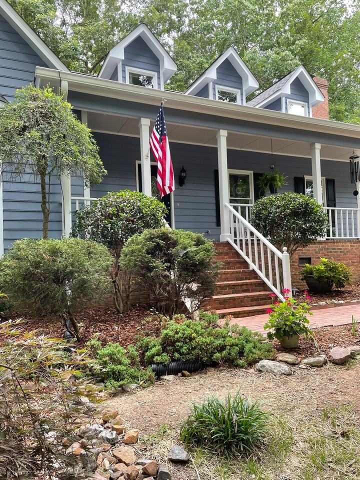 287 Anne St - Photo 2 of 2