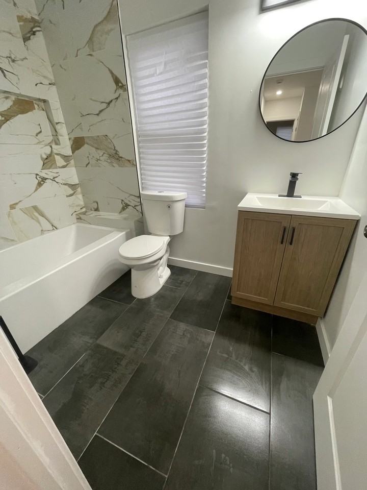 2808 N Taylor St - Photo 4 of 9