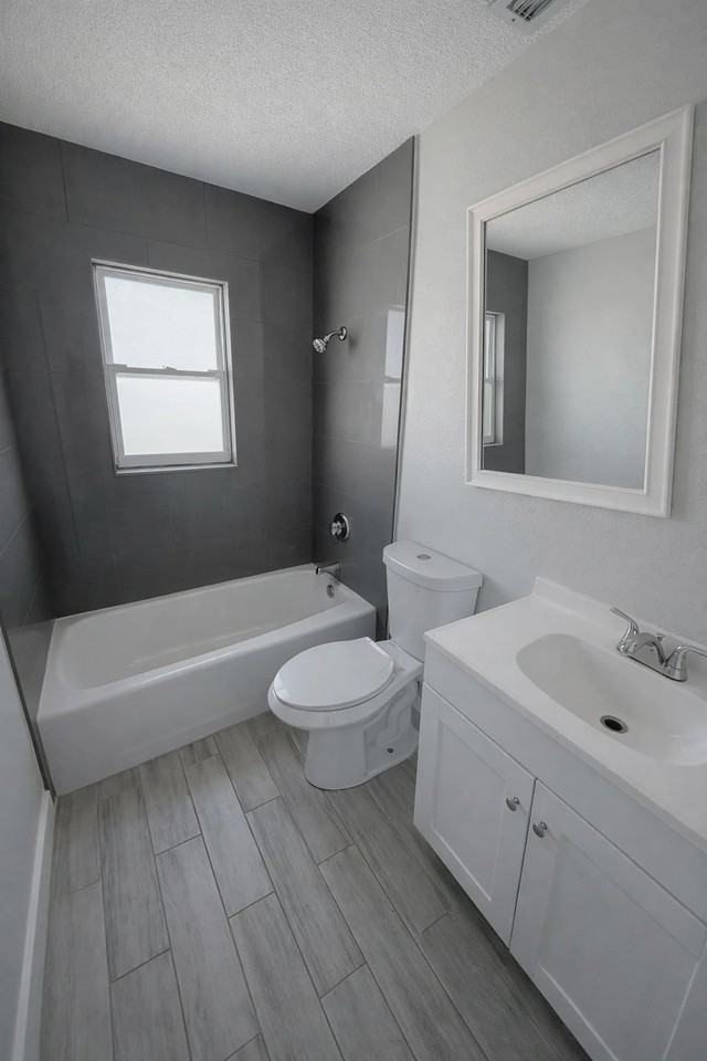 4453 87th Street Ct W - Photo 6 of 9