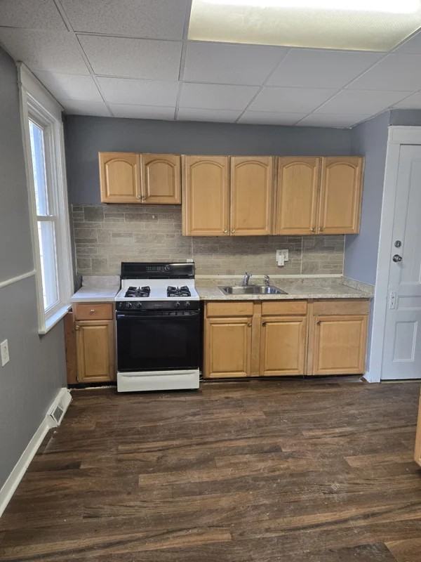 306 Church St #1 - Photo 6 of 11