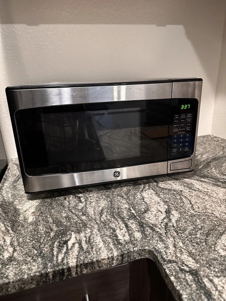 617 Fair St - Photo 2 of 10