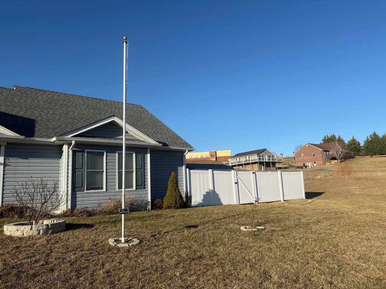 7 Hull Hills Ln - Photo 2 of 19