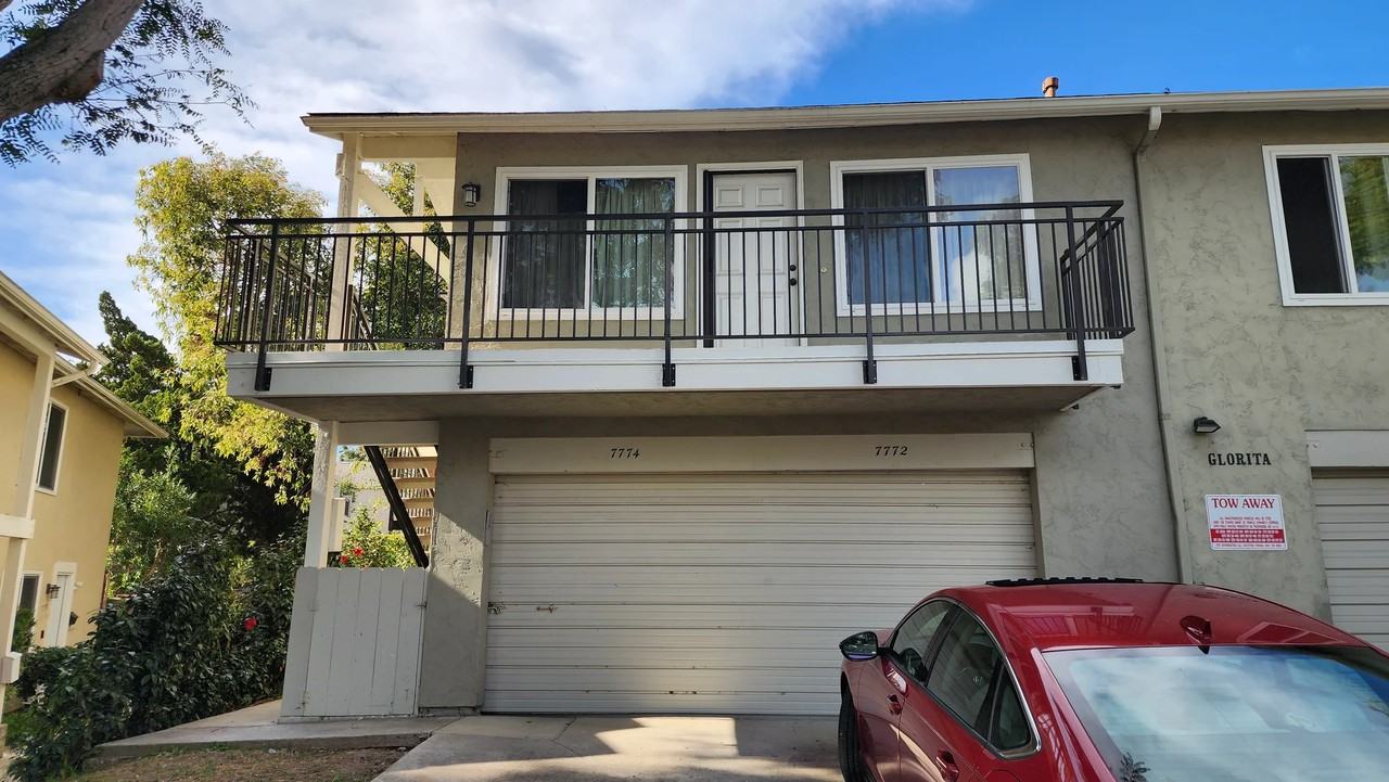 7772 Camino Glorita - Photo 3 of 10