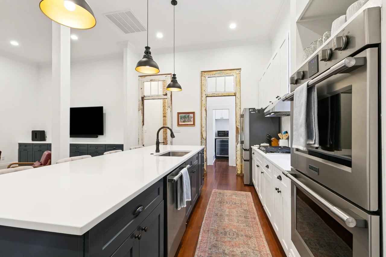 2335 N Rampart St - Photo 7 of 20