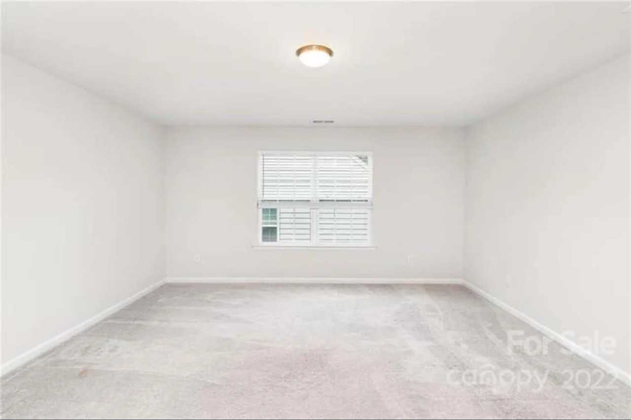 13543 Roderick Dr - Photo 4 of 6