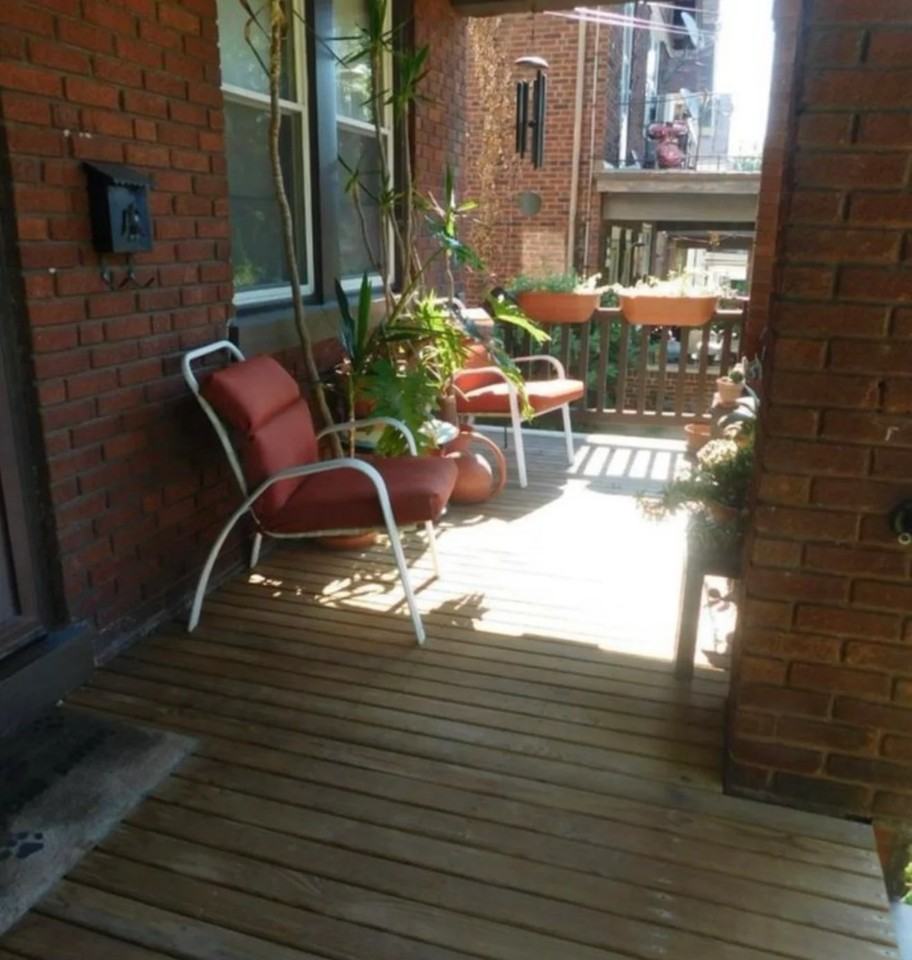 4370 Saint Lawrence Ave #1 - Photo 3 of 16