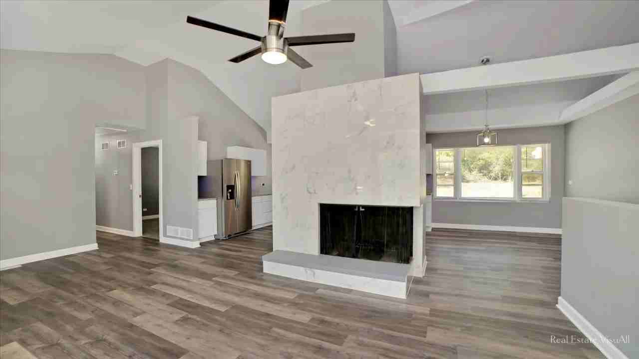 11460 73rd Pl - Photo 6 of 19