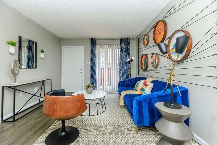 8900 North Interstate #2154 - Photo 2 of 16