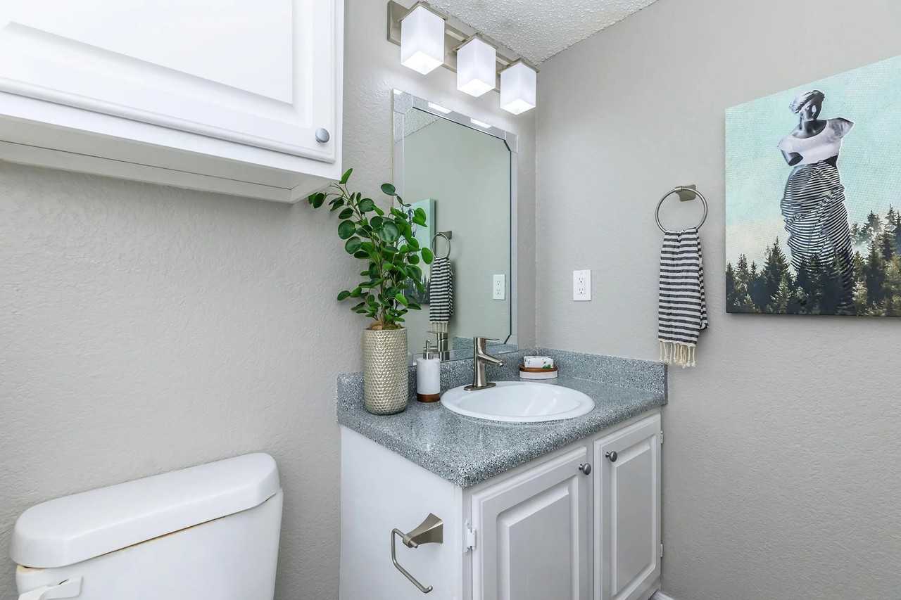 8900 North Interstate #2154 - Photo 4 of 16