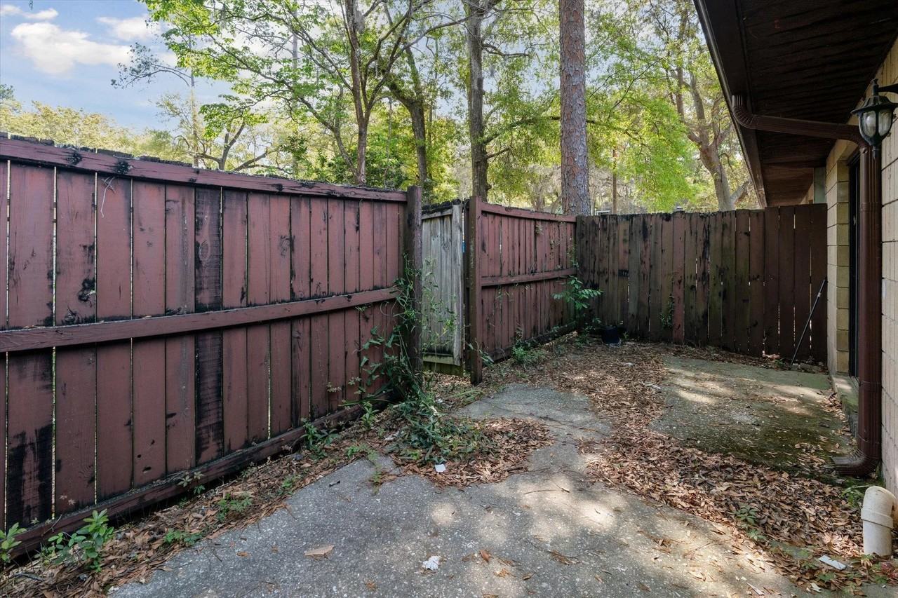 511 Sw 69th St #C - Photo 7 of 9