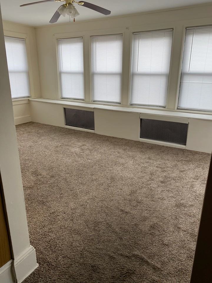 63 E Railroad Ave #2 - Photo 3 of 5