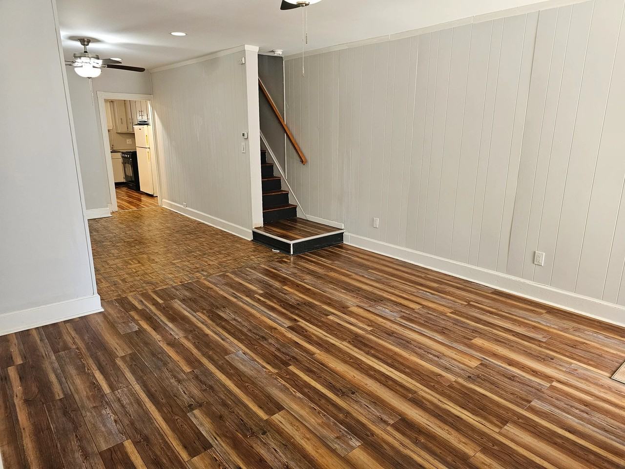 721 W Oak St - Photo 4 of 19