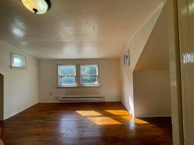 119 125th St E - Photo 4 of 11