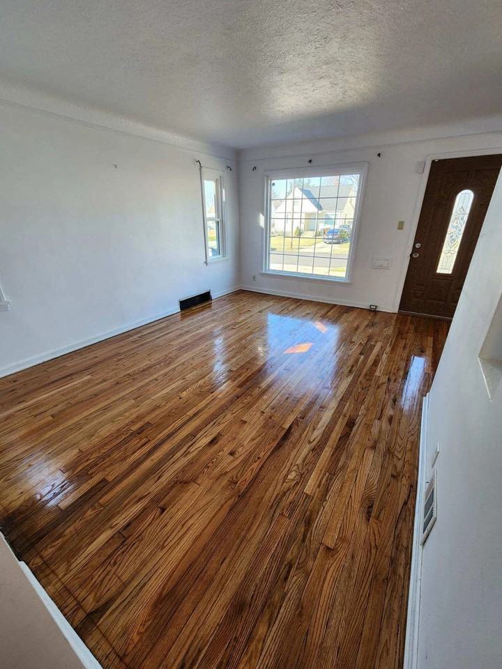 7615 Ivandale Dr - Photo 4 of 20