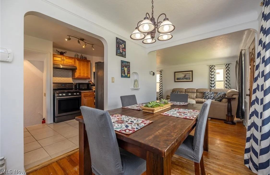 7615 Ivandale Dr - Photo 6 of 20