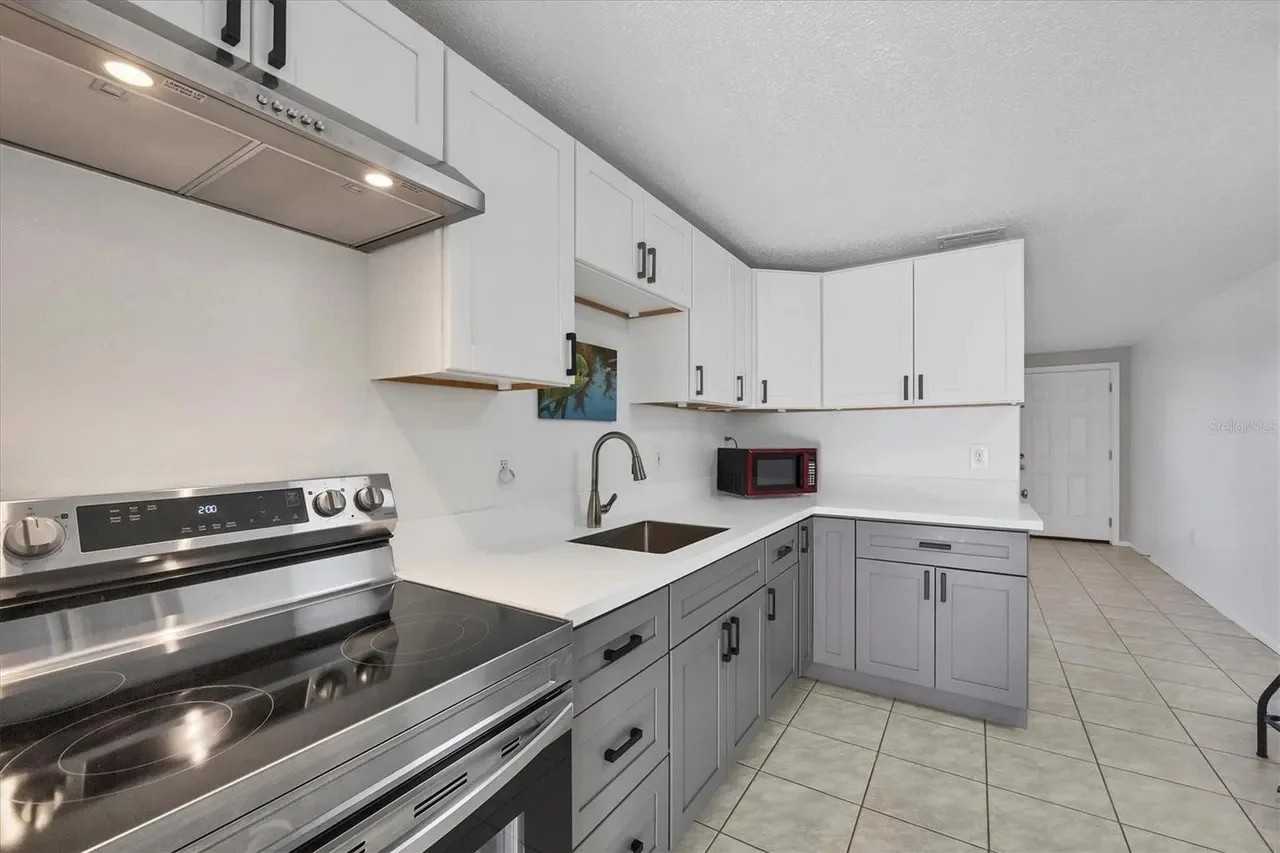 12298 Buffing Rd #A - Photo 4 of 15