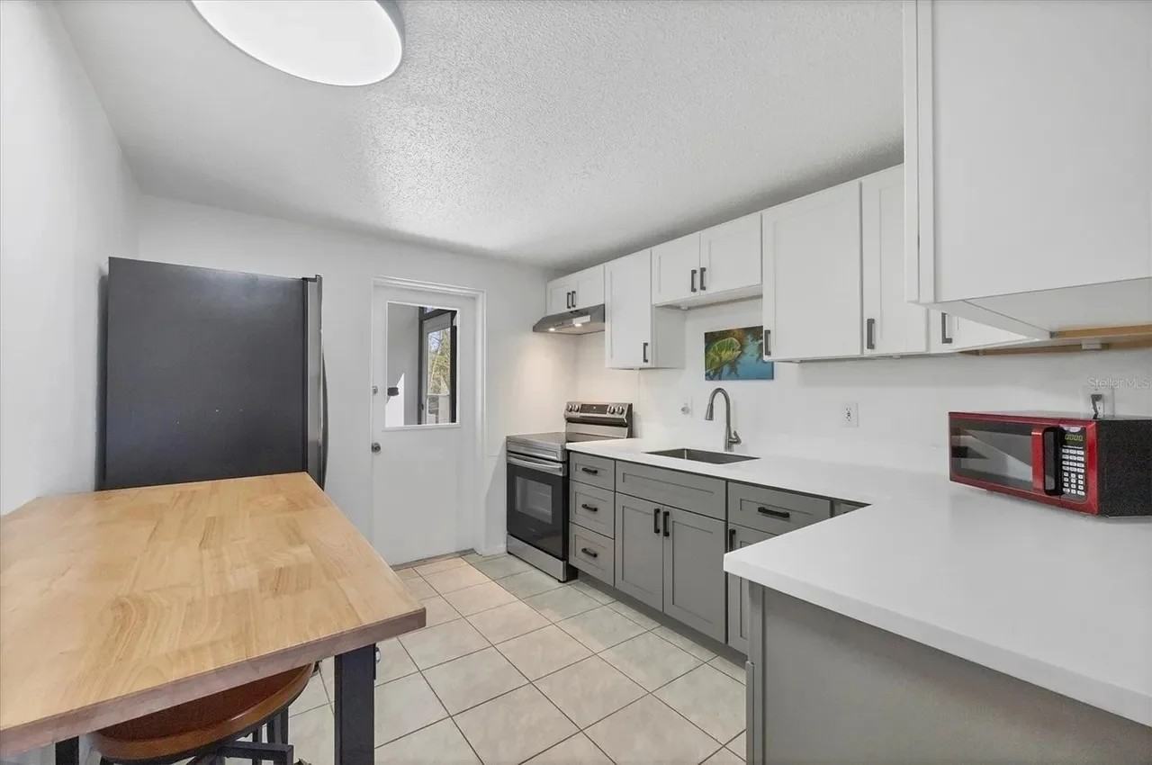 12298 Buffing Rd #A - Photo 6 of 15