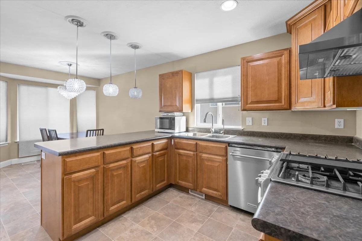 12431 S Iron Sight Way - Photo 5 of 15